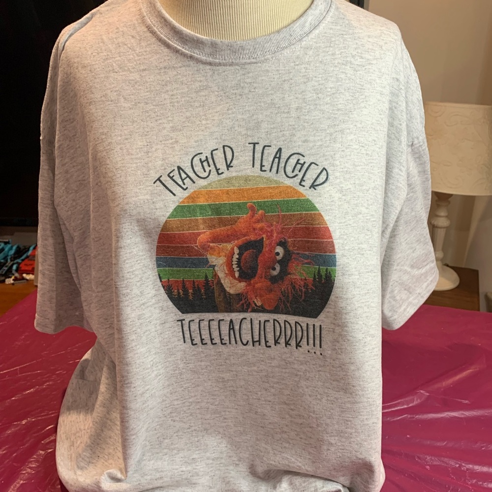Graphic tee